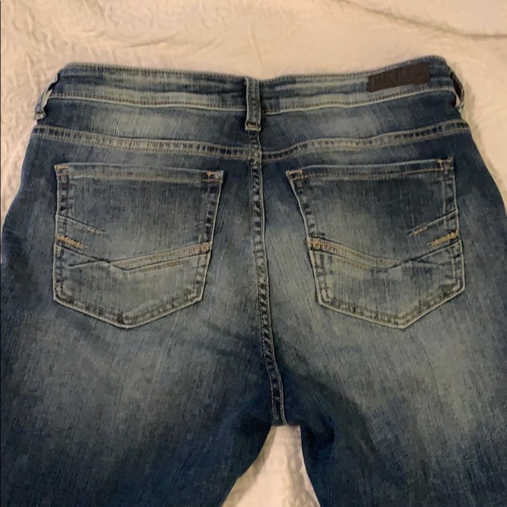 Buckle Jeans